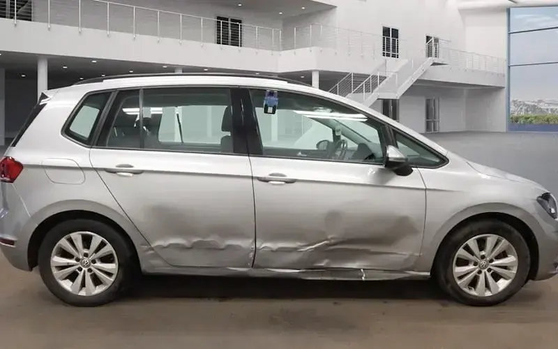 Used VW Golf VII SE 150 HP (110 kW) 2018 Silver Hatchback