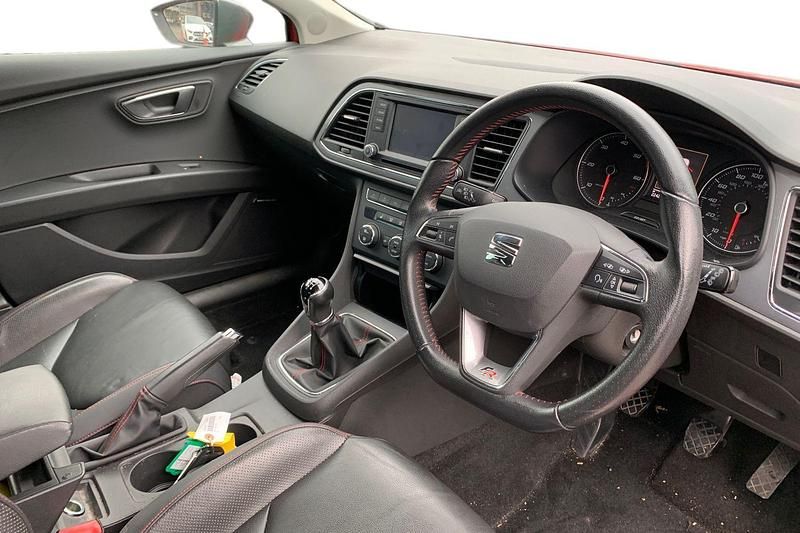 Used Seat Leon FR 150 HP (110 kW) 2013 Red Hatchback