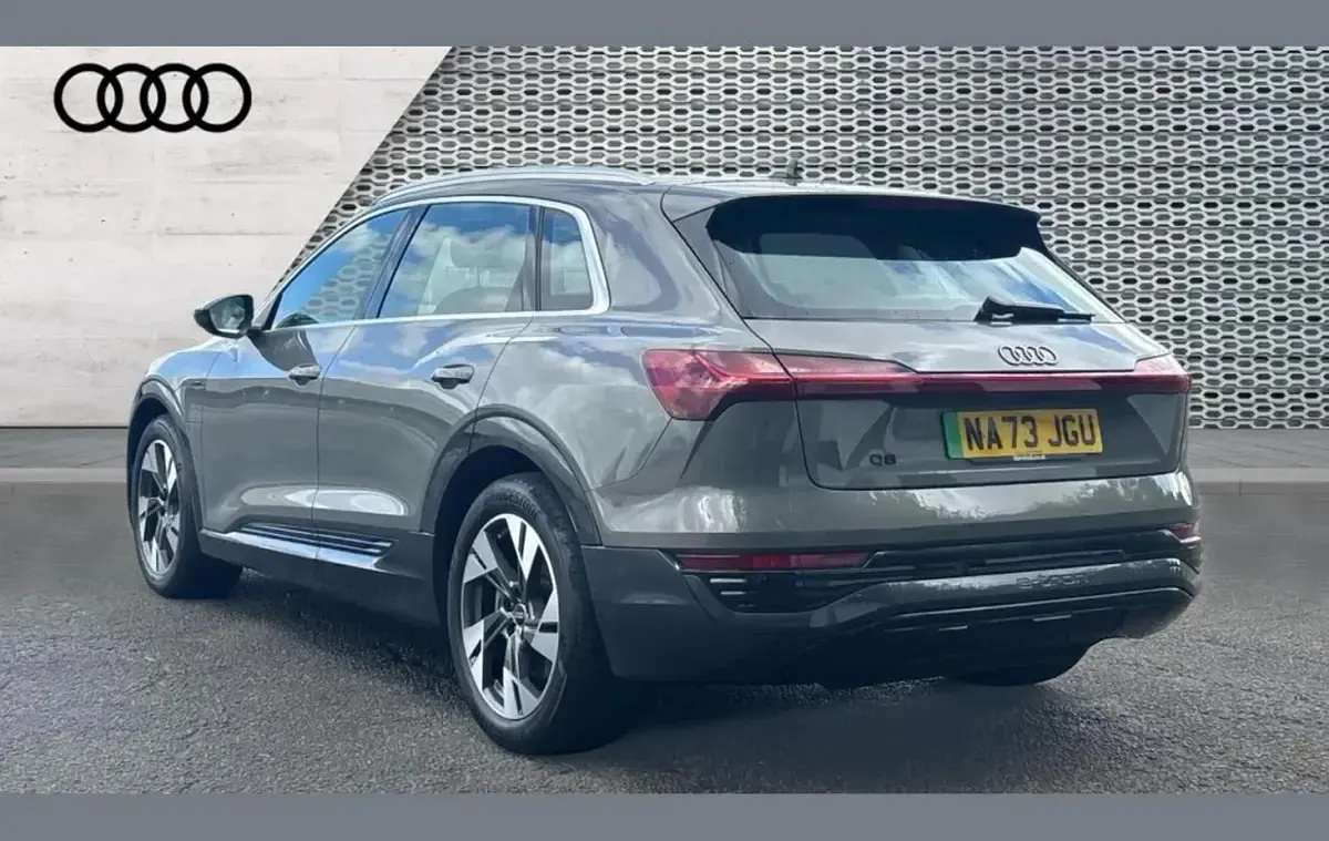 Used Audi Q8 e-tron Sport 250 kW (340 HP) 2023 Chronos grey SUV