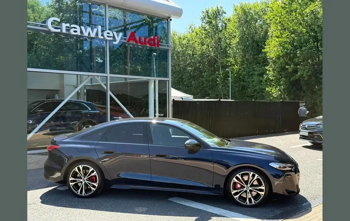 Used Audi A5 Advanced 362 HP (266 kW) 2025 Blue Sedan