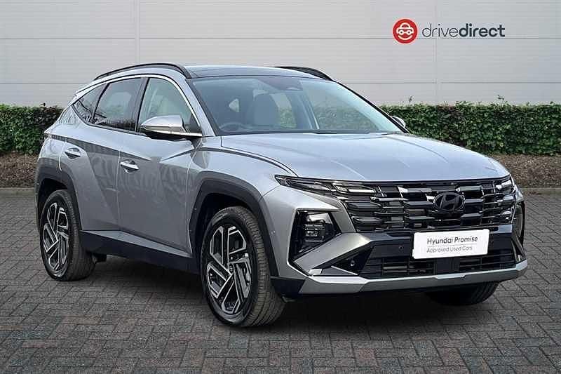Metallic shimmering silver New 2025 Hyundai Tucson Ultimate SUV | £36,950 (Expensive) - Image 1/4