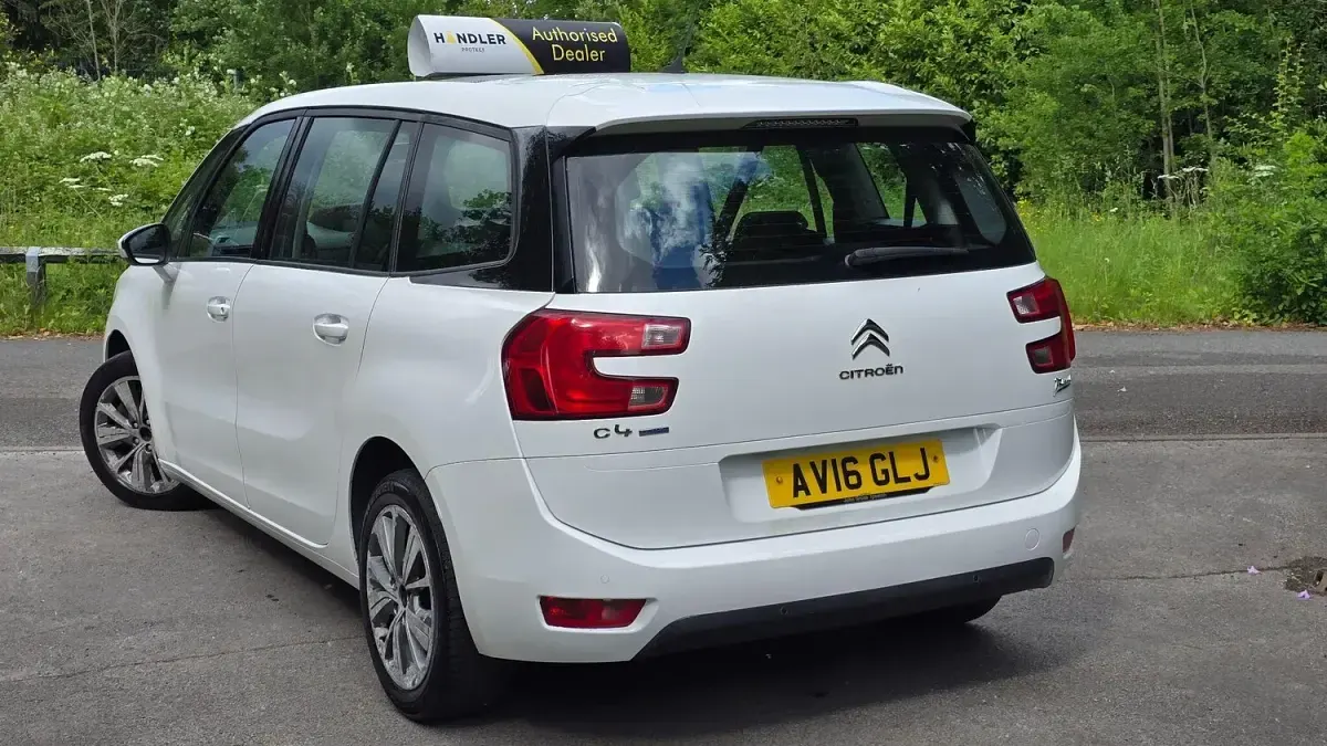 Used Citroën Grand C4 Picasso SELECTION 2016 White MPV
