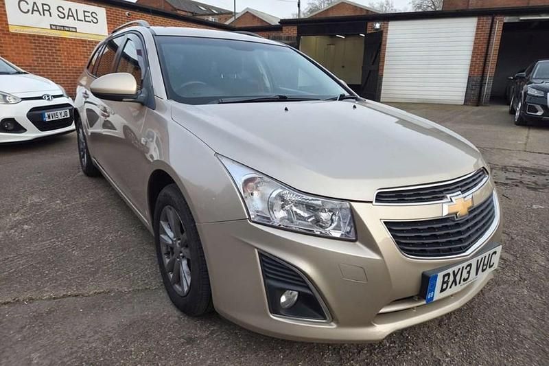 Used Chevrolet Cruze LT 2013 Beige Estate