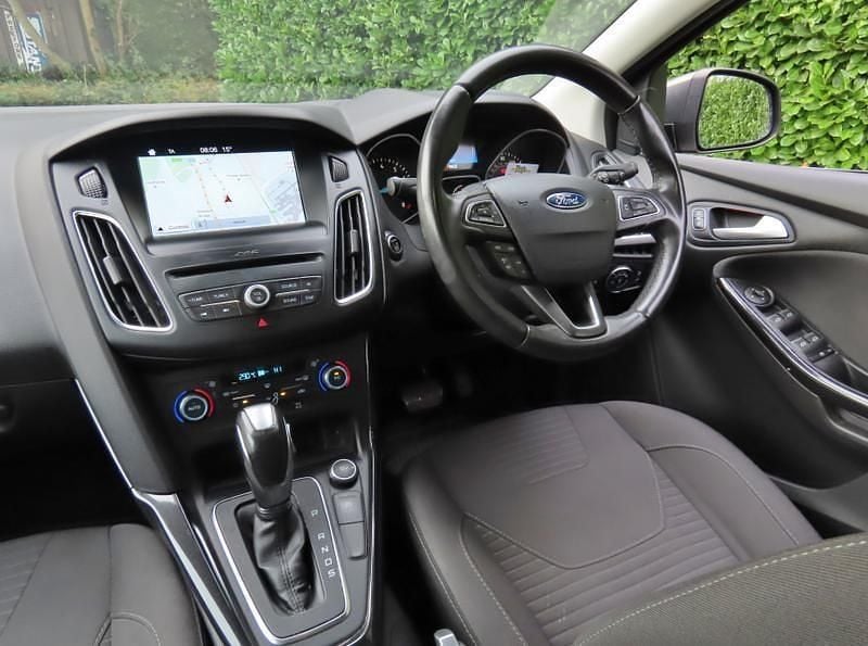 Usado Ford Focus Titanium 2018 Cinzento Carrinha