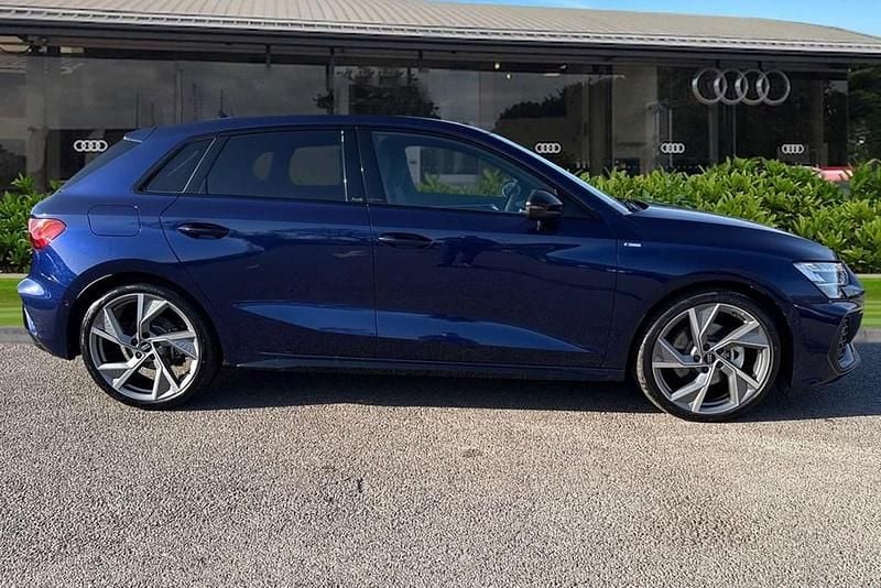 Used Audi A3 Black Edition 150 HP (110 kW) 2025 Blue Hatchback