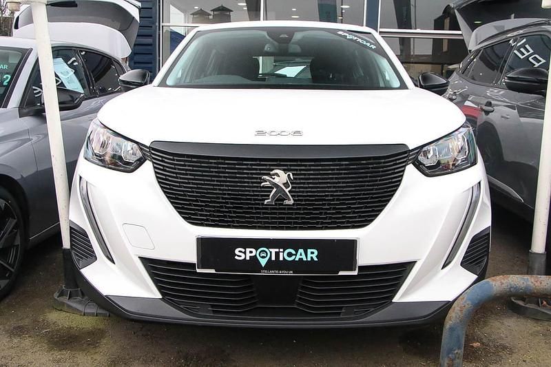 Used Peugeot 2008 Active Premium 100 HP (73 kW) 2022 White SUV
