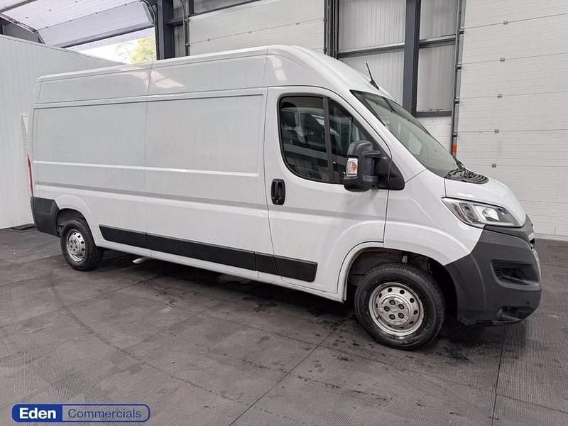 White Used 2022 Vauxhall Movano Edition Van | £11,990 (Super price) - Image 1/4