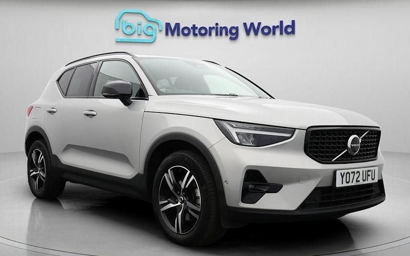 Silver Used 2022 Volvo XC40 Plus SUV | £28,761 (Fair price) - Image 1/4