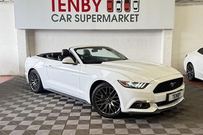 Used Ford Mustang Convertible 317 HP (233 kW) 2016 White Cabriolet