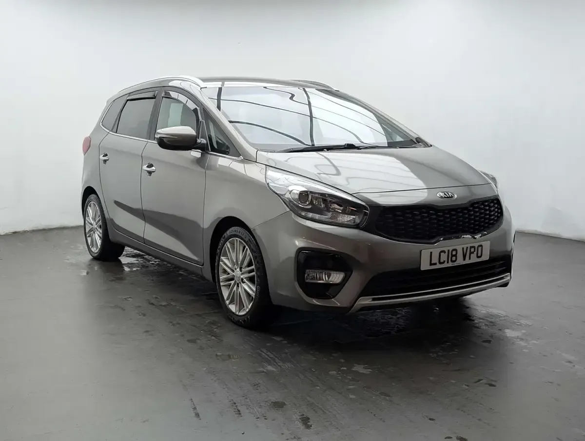 Used Kia Carens 2018 Silver MPV