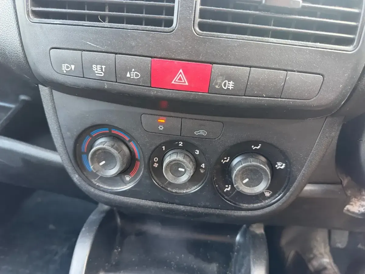 Used Vauxhall Combo 2016 Silver MPV