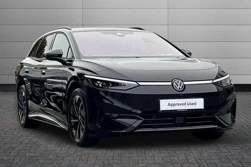 Grenadilla black New 2025 VW ID.7 Pro Sedan | £39,705 (Good price) - Image 1/4