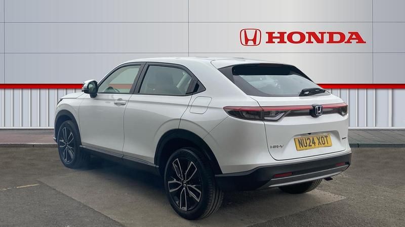 Used Honda HR-V Elegance 131 HP (96 kW) 2024 White SUV