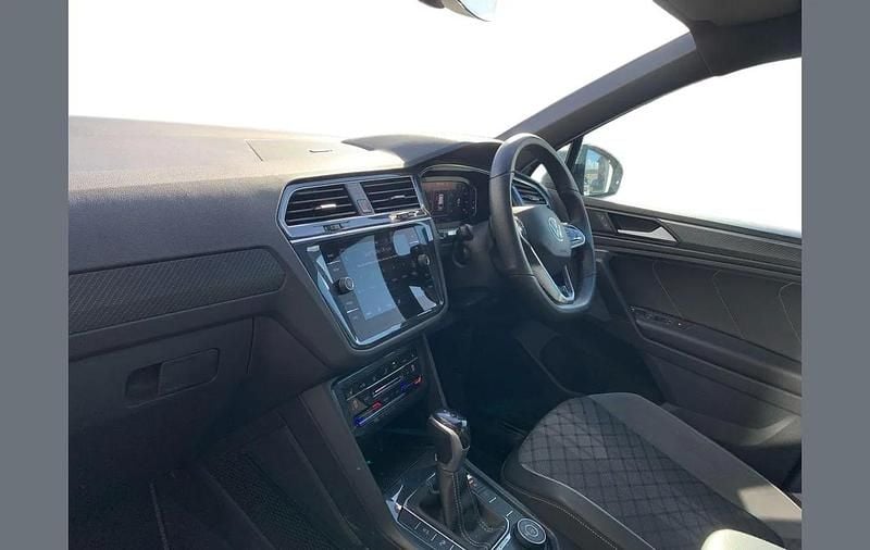 Used VW Tiguan R-line 200 HP (147 kW) 2021 Blue SUV