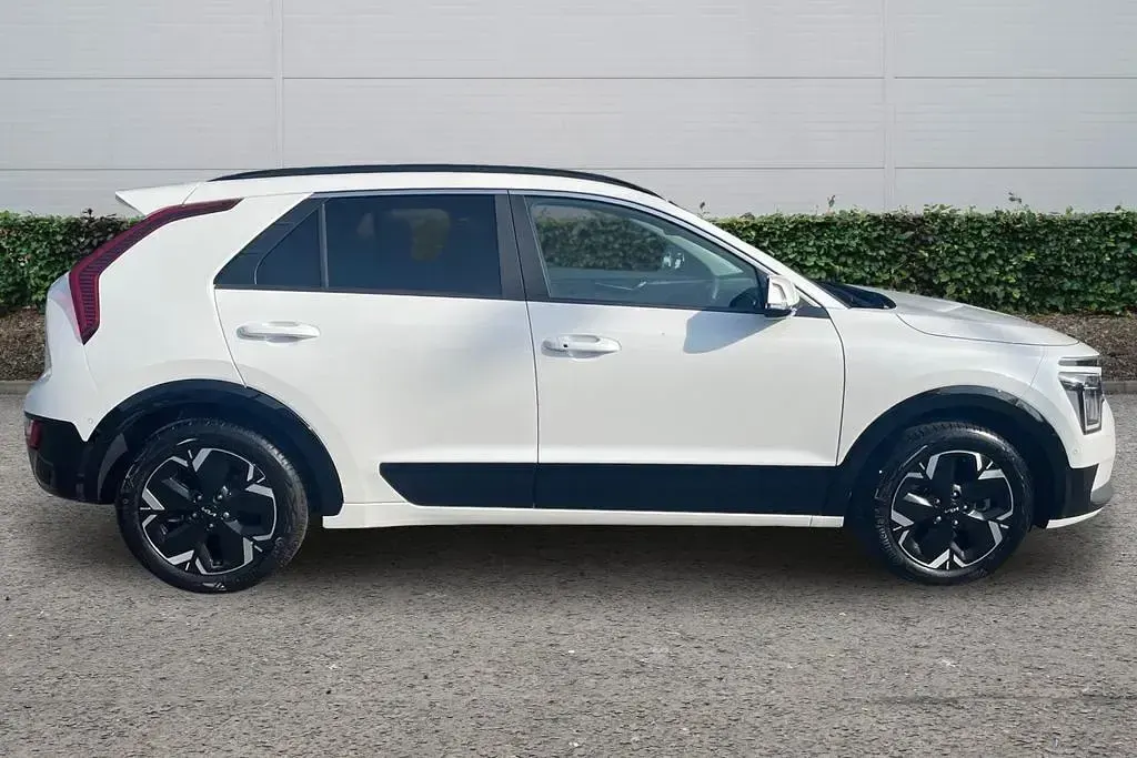 Used Kia e-Niro 150 kW (204 HP) 2025 SUV