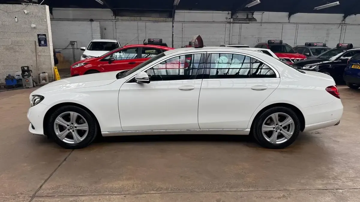 Used Mercedes E220 SE 2016 White Sedan