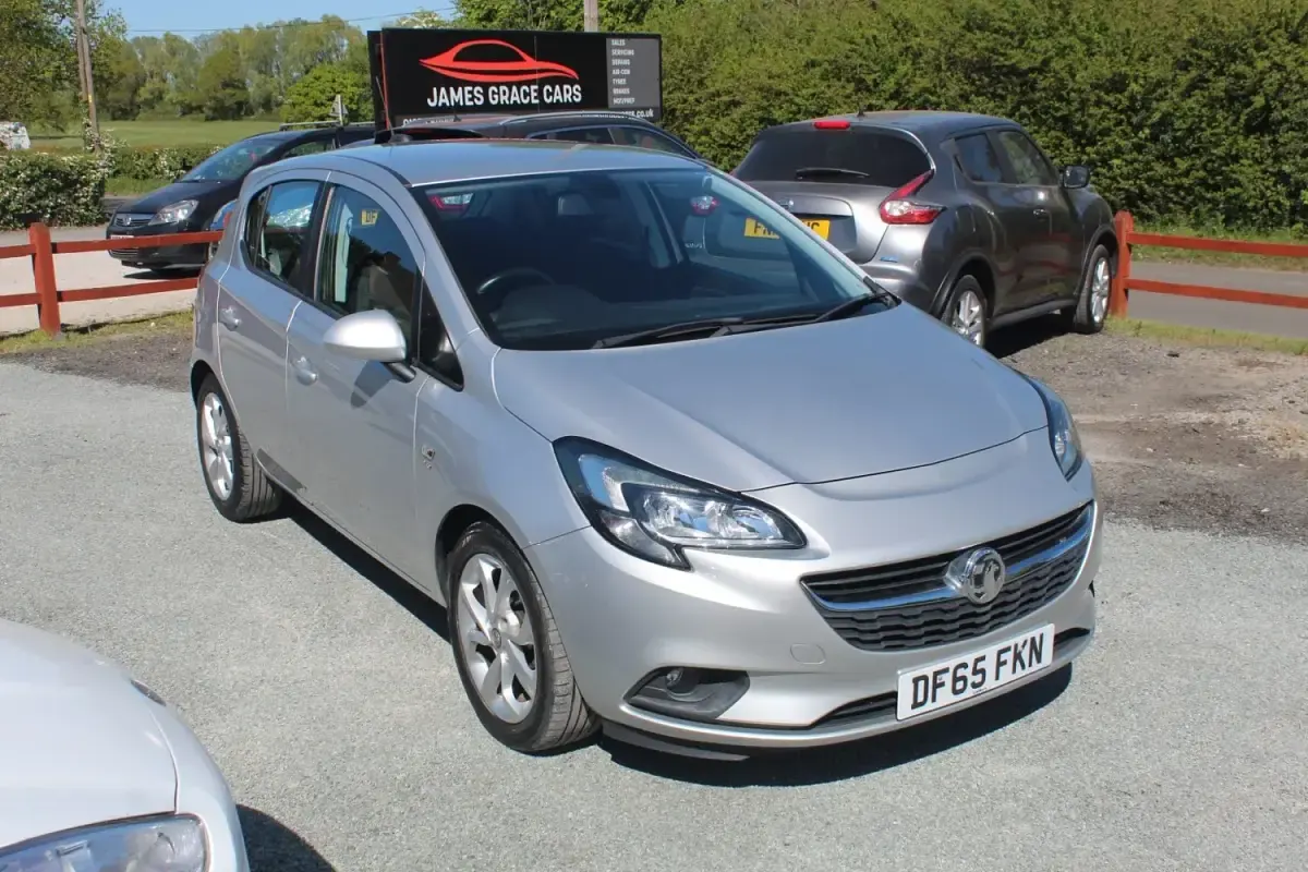 Second-hand Vauxhall Corsa 2015 Argintiu Hatchback