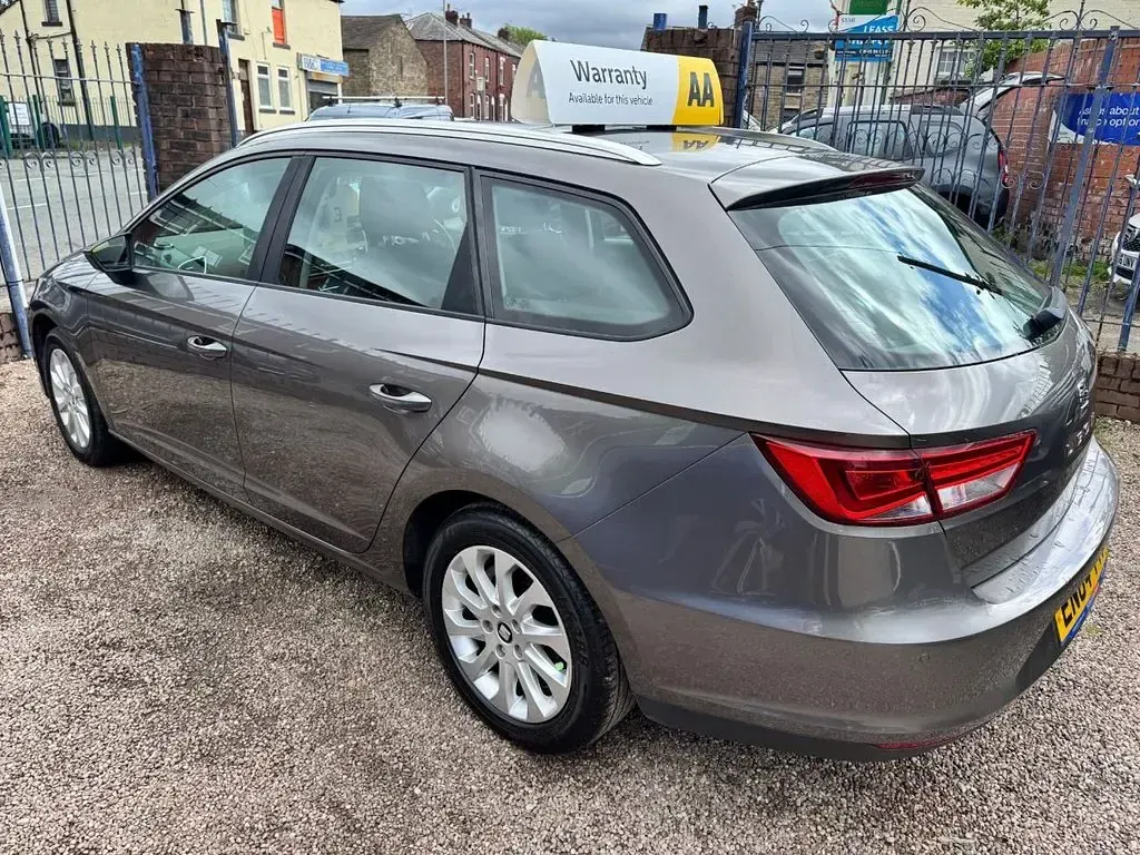Used Seat Leon SE 105 HP (77 kW) 2015 Grey Estate