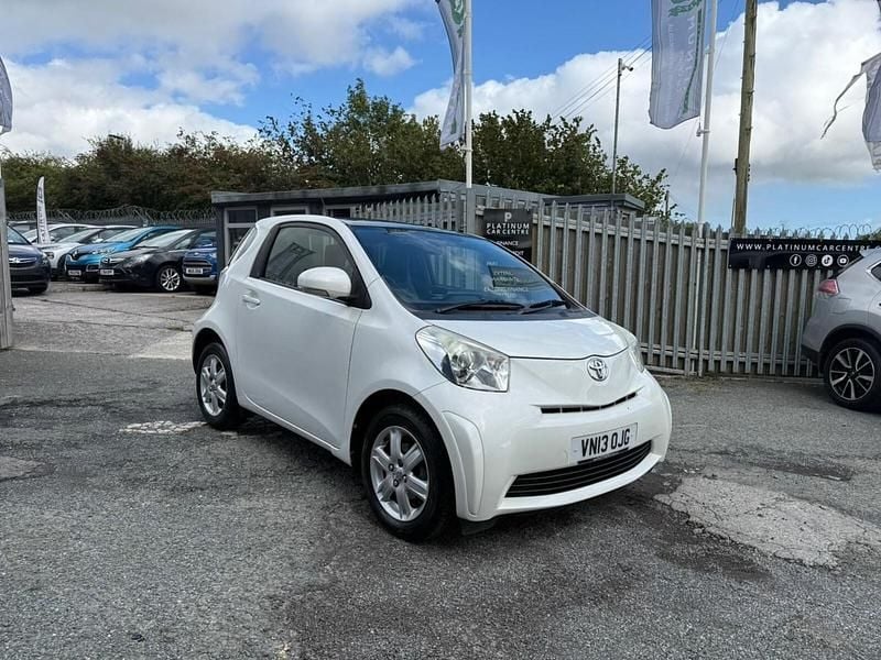 White Used 2013 Toyota iQ Hatchback | £3,495 (Fair price) - Image 1/4