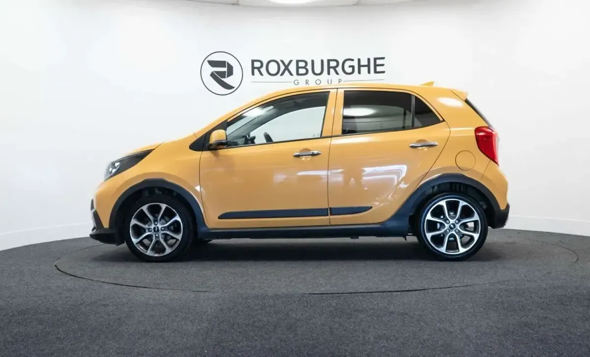 Used Kia Picanto X-Line 66 HP (48 kW) 2023 Yellow Hatchback