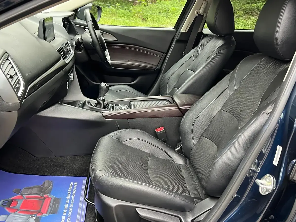 Used Mazda 3 Inclusive 165 HP (121 kW) 2016 Blue Sedan