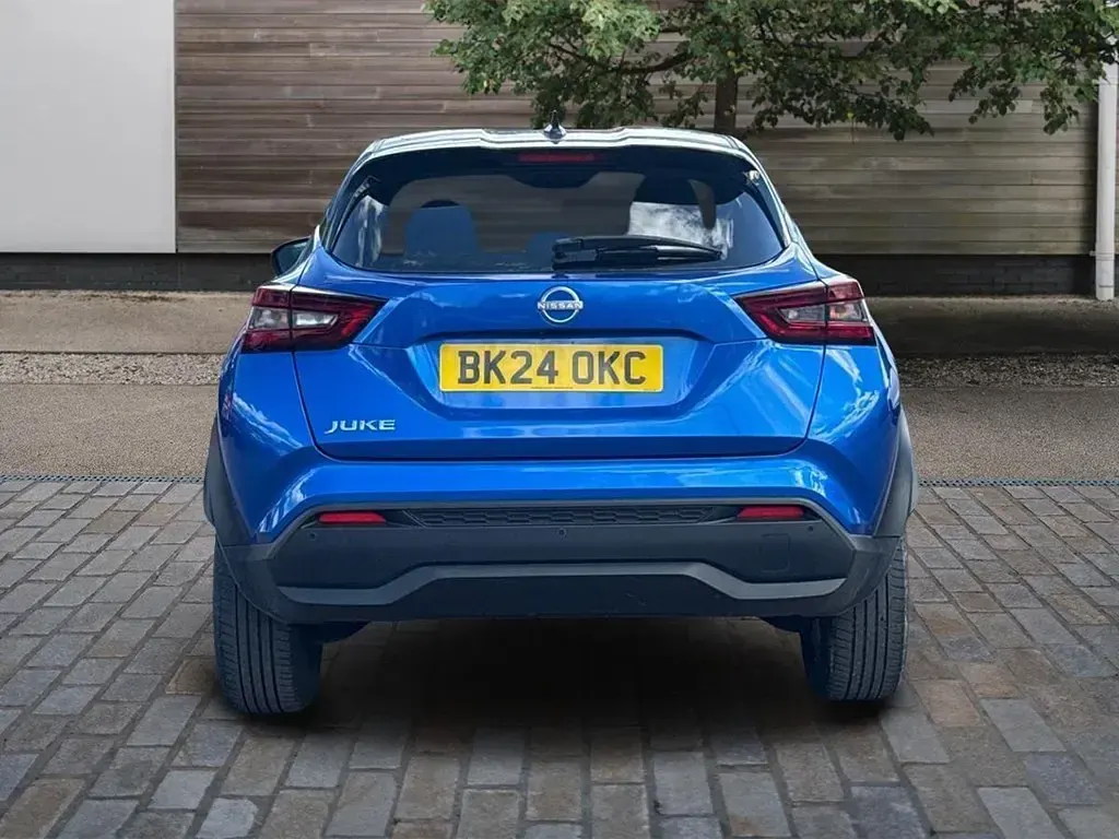 Used Nissan Juke N-Connecta 114 HP (83 kW) 2024 Blue SUV