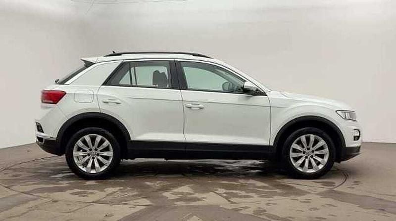 Used VW T-Roc SE 115 HP (84 kW) 2020 Pure white SUV