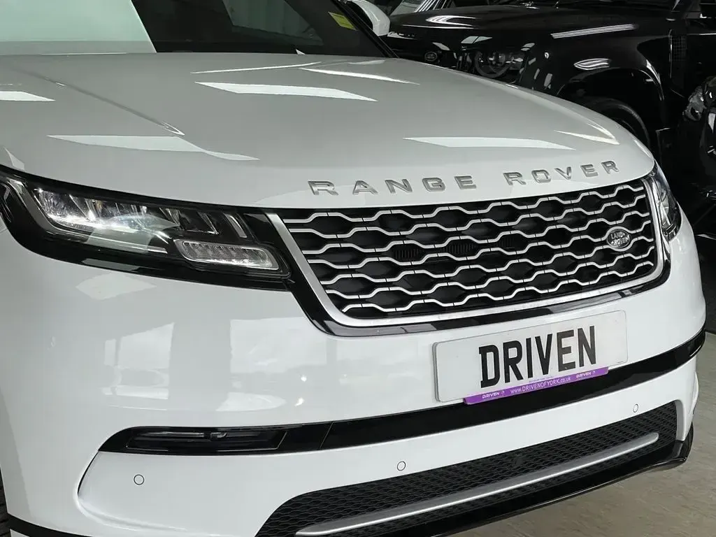 Used Land Rover Range Rover Velar S 180 HP (132 kW) 2020 White SUV