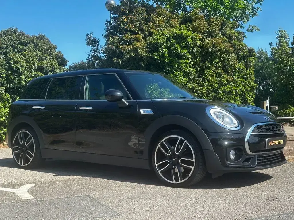 Used Mini Cooper Clubman 192 HP (141 kW) 2017 Midnight black Estate