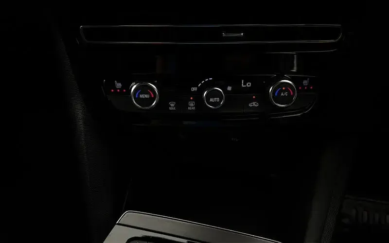 Used Vauxhall Mokka S 131 HP (96 kW) 2024 Black SUV