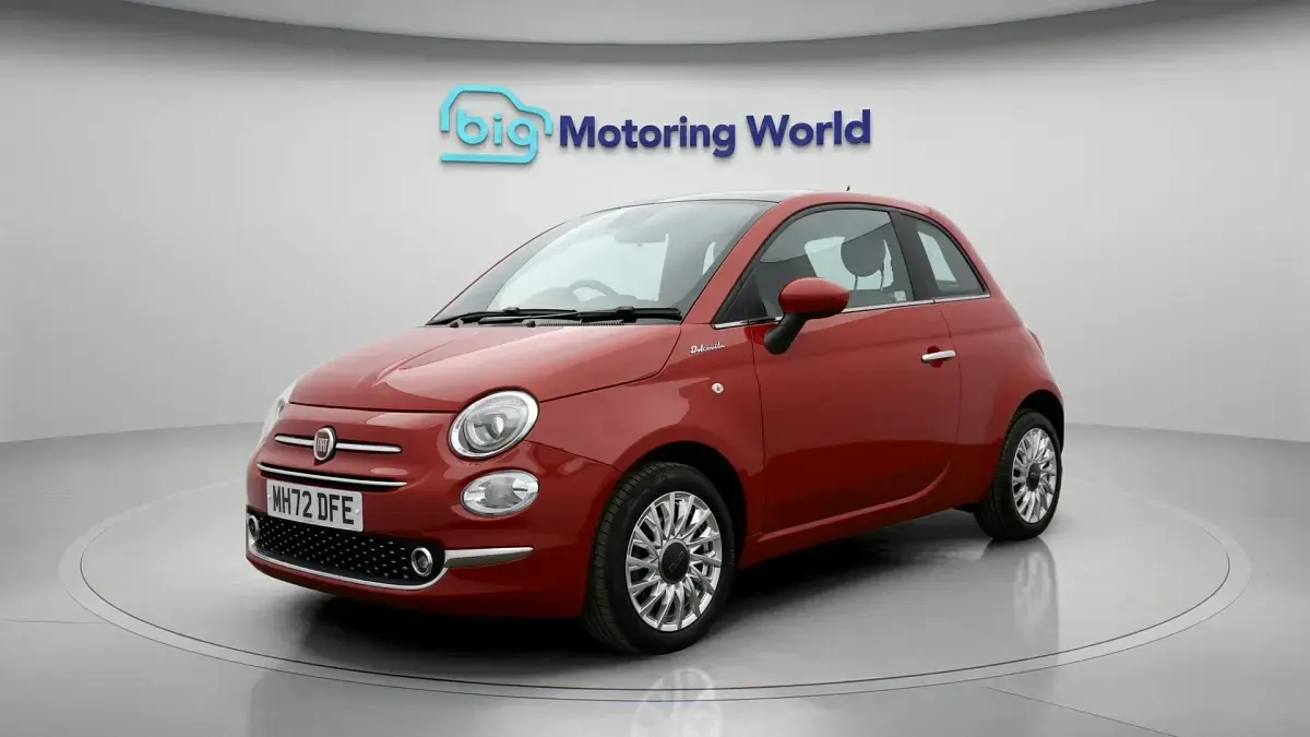 Used Fiat 500 Dolcevita 70 HP (51 kW) 2022 Red Hatchback