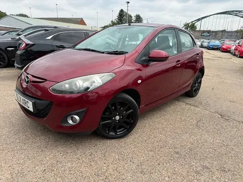 Used Mazda 2 2011 Red Hatchback