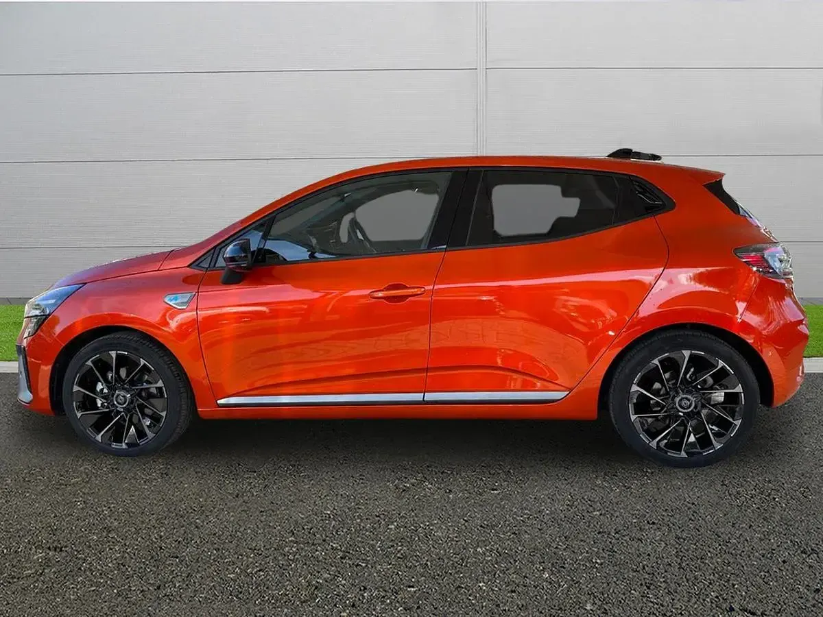 Used Renault Clio Esprit Alpine 143 HP (105 kW) 2025 Orange Hatchback