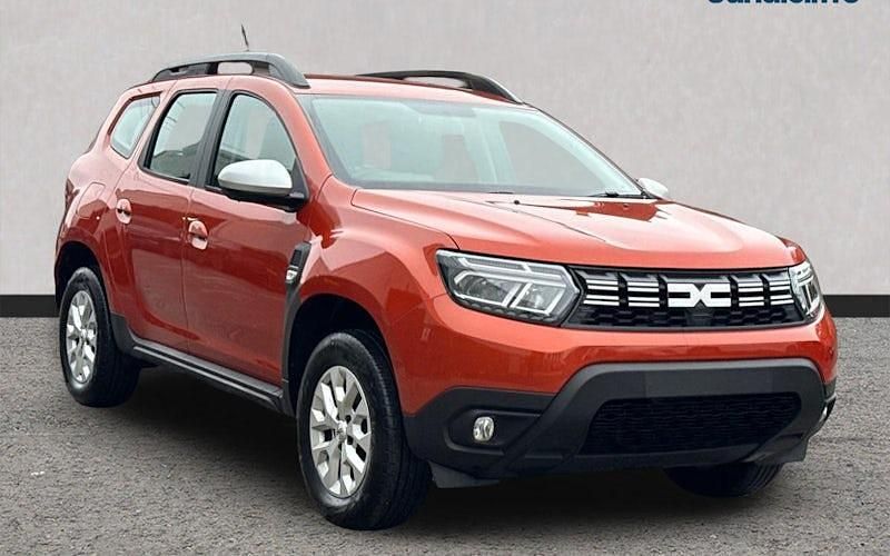 Metallic arizona orange Used 2023 Dacia Duster Expression Estate | £14,924 (Fair price) - Image 1/4