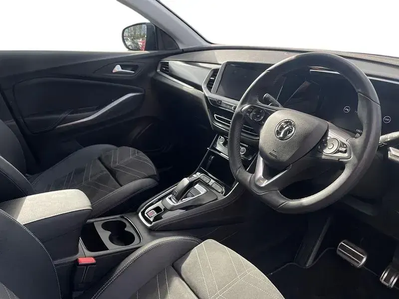 Gebraucht Vauxhall Grandland X Ultimate 130 PS (95 kW) 2023 Rot SUV