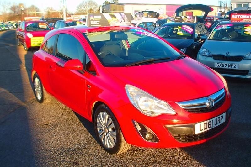 Used Vauxhall Corsa Excite 2011 Red Hatchback