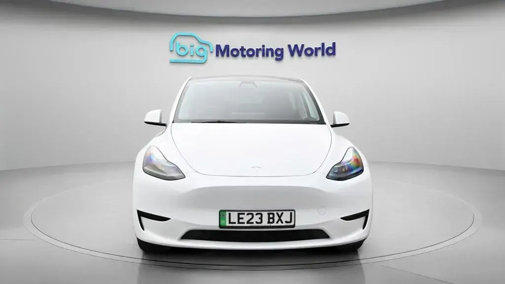 Used Tesla Model Y Standard Range 254 kW (346 HP) 2023 White SUV