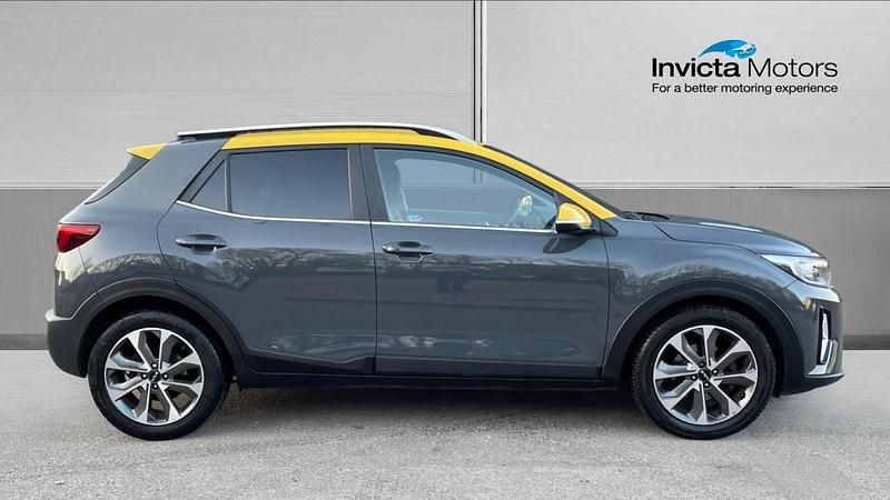 Used Kia Stonic 99 HP (72 kW) 2023 Grey SUV