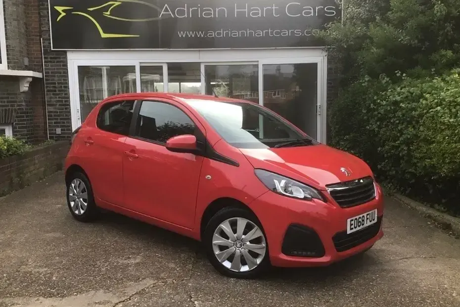 Begagnad Peugeot 108 Active 2018 Röd Halvkombi