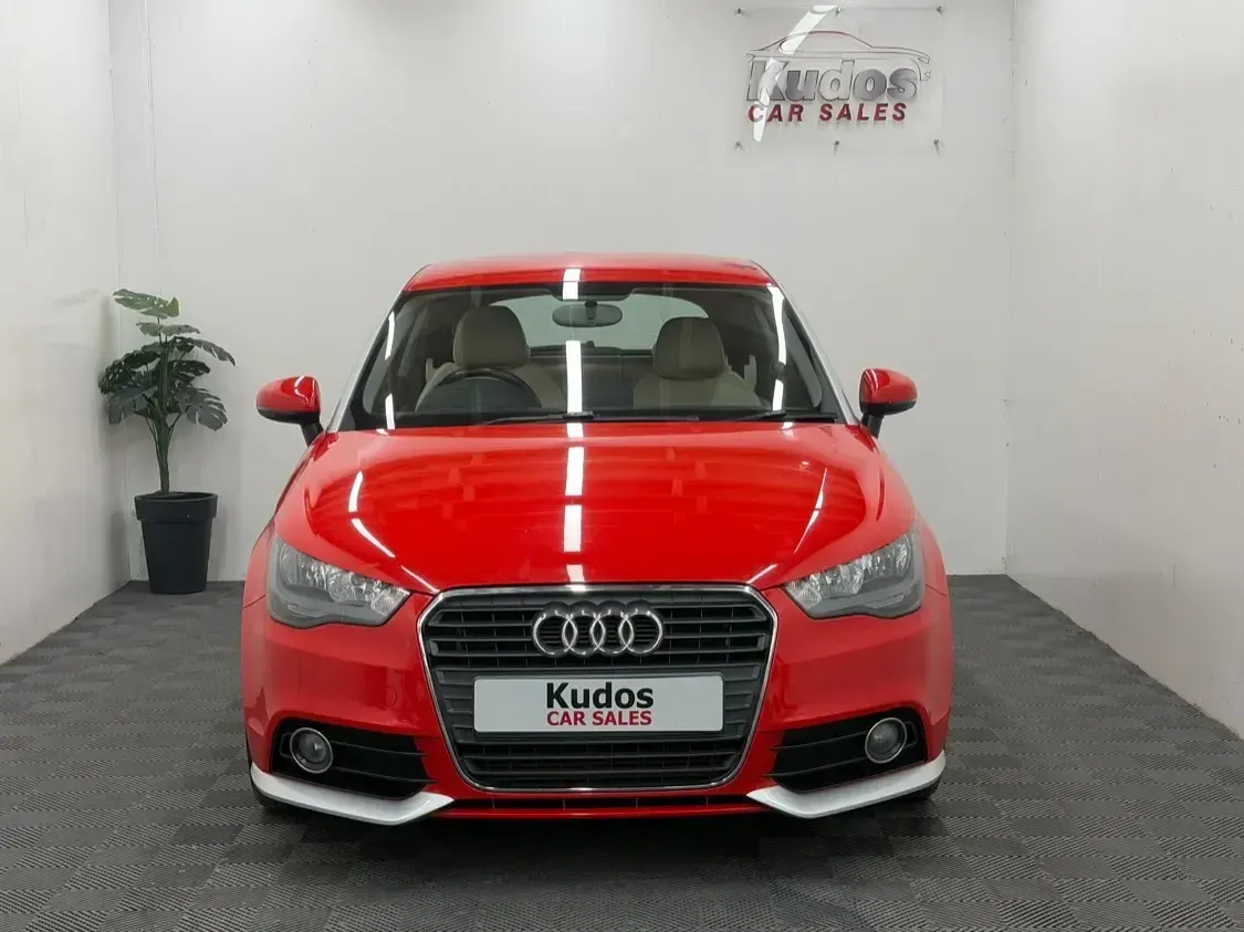 Used Audi A1 Design 105 HP (77 kW) 2012 Red Hatchback