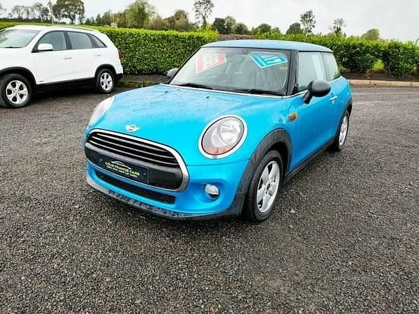 Blue Used 2017 Mini One D Hatch Hatchback | £9,950 (Expensive) - Image 1/4