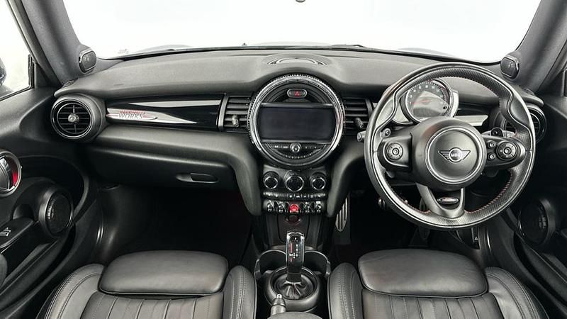 Usado Mini John Cooper Works Hatch 228 CV (167 kW) 2020 Azul Utilitario