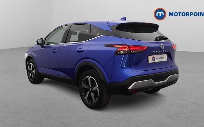 Used Nissan Qashqai N-Connecta 140 HP (102 kW) 2022 Blue SUV