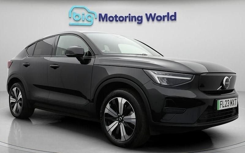 Used 2023 Volvo EC40 Core SUV | £20,800 (Super price) - Image 1/4