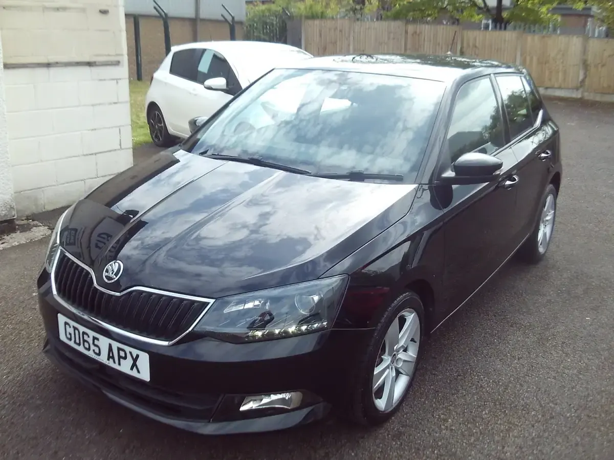 Usado Skoda Fabia SE L 110 HP (80 kW) 2015 Preto Citadino