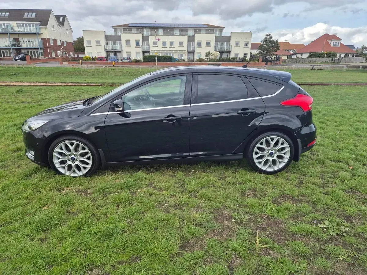 Used Ford Focus Titanium X 2015 Panther black metallic Hatchback