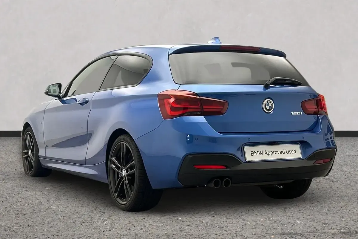 Used BMW 120 M Sport 192 HP (141 kW) 2019 Blue Hatchback