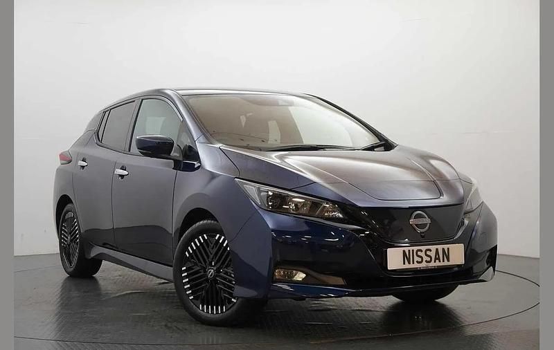 Used Nissan Leaf N-Connecta 110 kW (150 HP) 2022 Blue Hatchback