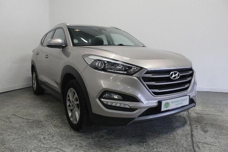 Used Hyundai Tucson SE 116 HP (85 kW) 2016 White SUV