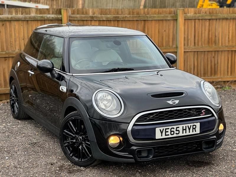 Black Used 2015 Mini Cooper S Hatch Hatchback | £5,399 (Fair price) - Image 1/4